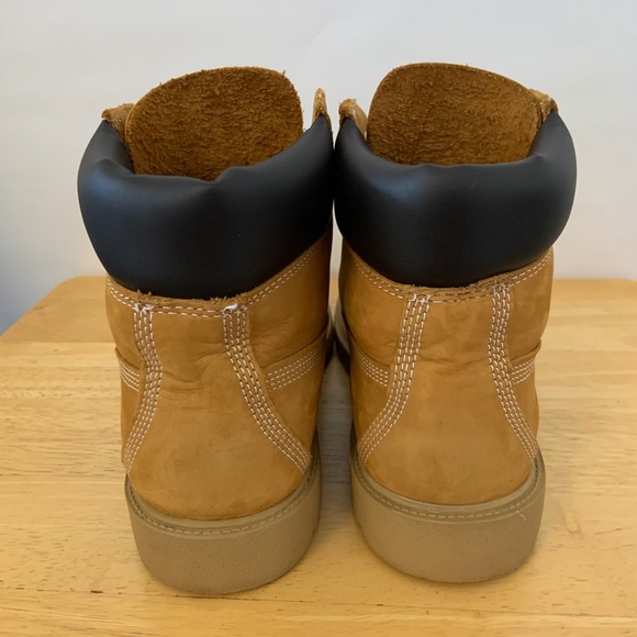 Timberland Premium 6-inch Waterproof Boots in Wheat Nubuck Size 7M - Picture 11 of 16
